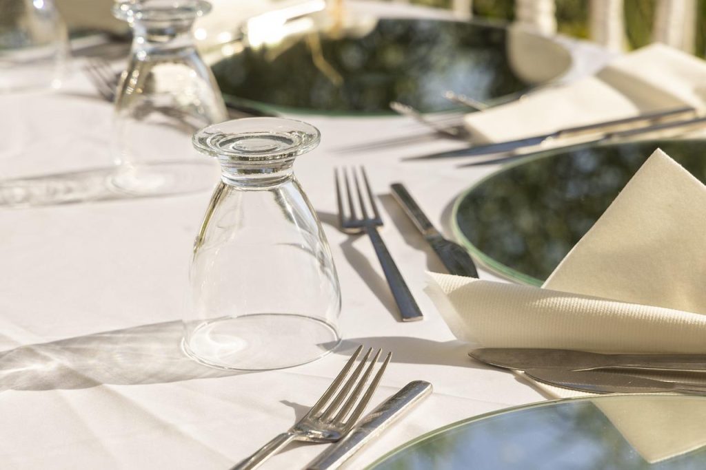 Beste restaurants in Haarlem met diverse internationale en lokale keukens gelegen rond de Grote Markt en Vijfhoek